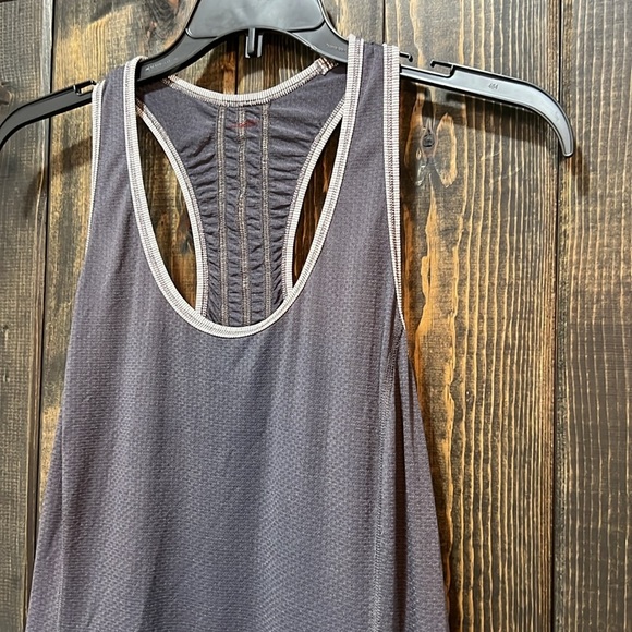 Lululemon Tank Top 4 Grey Racerback Drawstring Side Pocket Ruffled Scoop Active - Picture 4 of 10